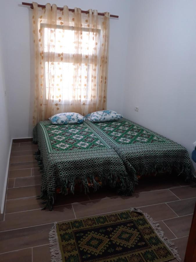 Bujtinat Skenderi Gjinar 2 Villa Buitenkant foto